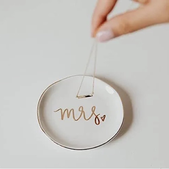 Mrs. Ring Dish - Picture 1 of 3